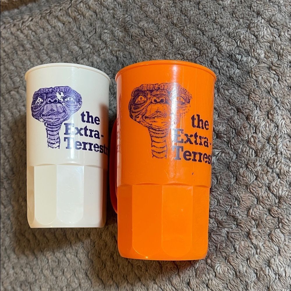 Vintage ET cupsārare